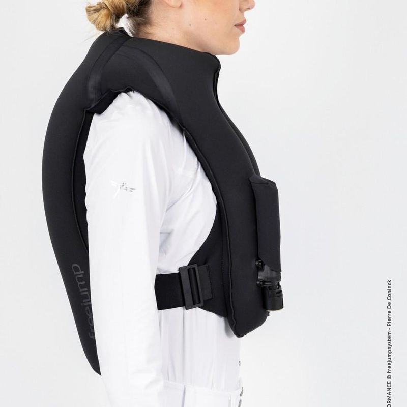 NYHET Freejump Airvest Plume