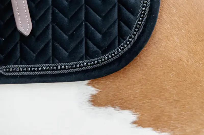Kentucky Saddle Pad Velvet Pearls SJ - BLACK