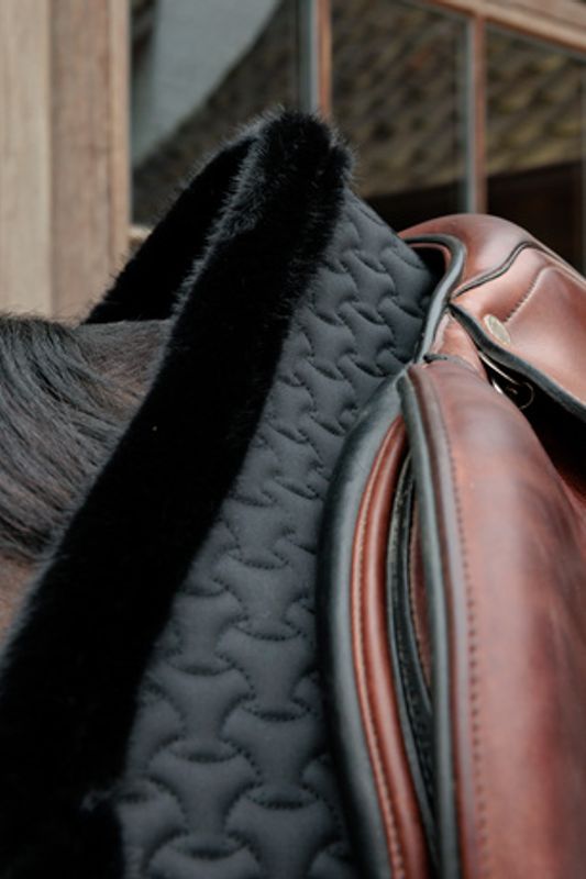 Kentucky Saddle Pad Fake Fur Plaited Quilt Jumping