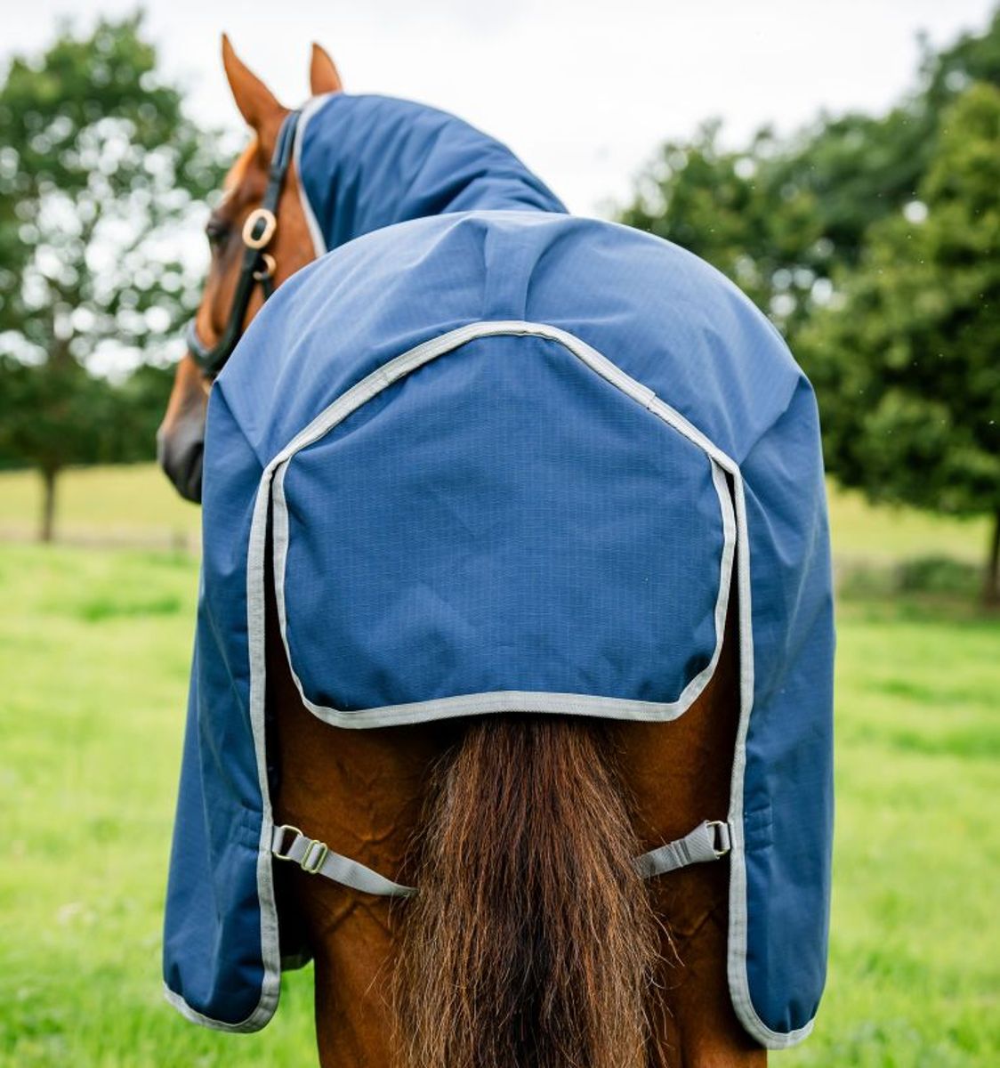 Amigo® Ripstop 900D Plus Turnout (200g Medium)