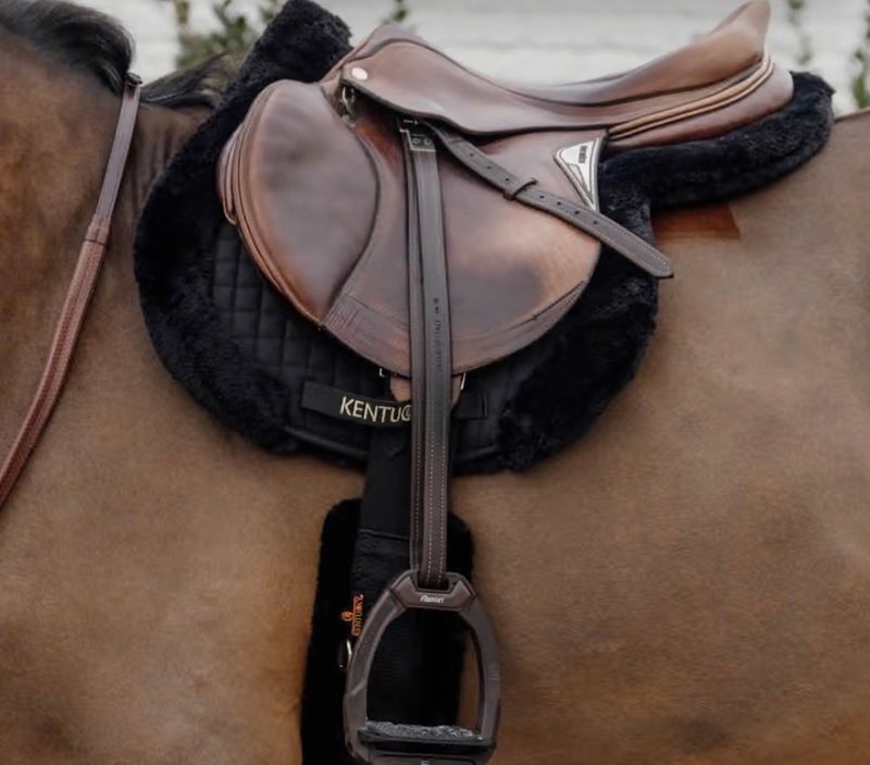 Saddle Pad Hunter vegan sheepskin jumping