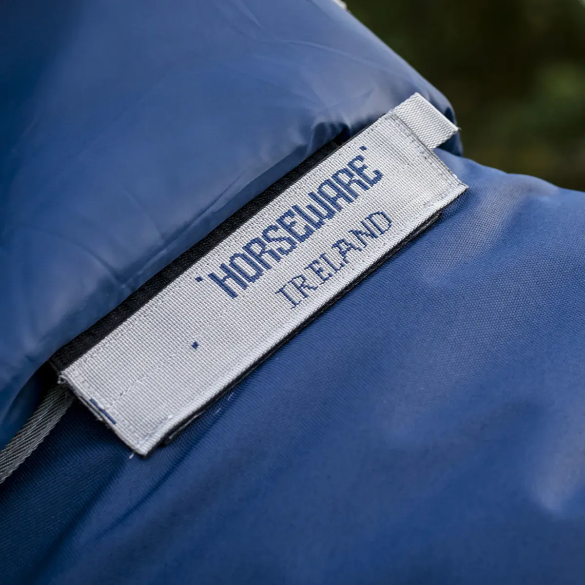 Amigo 1200D FieldSafe Plus 100g Turnout Rug - Navy/Titanium Grey